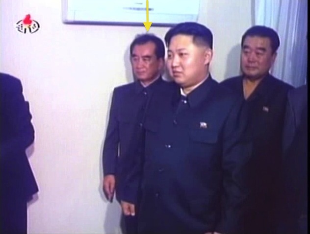Kim Chang Son (annotated) attends a visit by Kim Jong Il and Kim Jong Un to actors' apartments in central Pyongyang in October 2010 (Photo: KCTV screengrab)