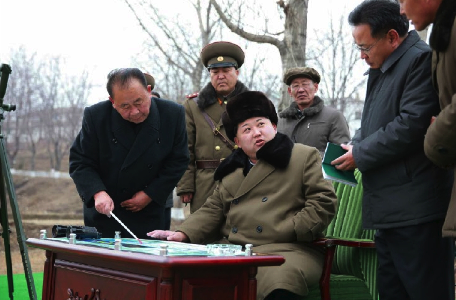 Ri Pyong Chol (holding a pointer) with Kim Jong Un during a missile simulation in March 2016