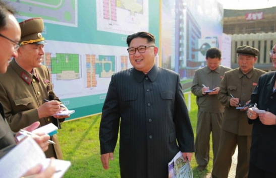 Kim Jong Un visits the construction site of an eye hospital in Pyongyang (Photo: Rodong Sinmun).